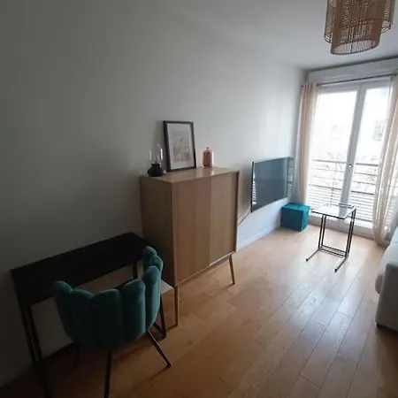 Διαμέρισμα Studio Pres De Paris *